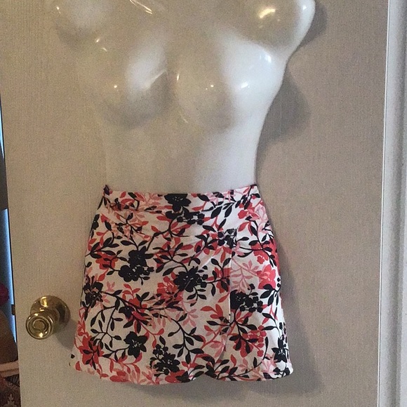 George Beach coverup black  white red and pink 4/6 skirt look pretty col… - Picture 1 of 7